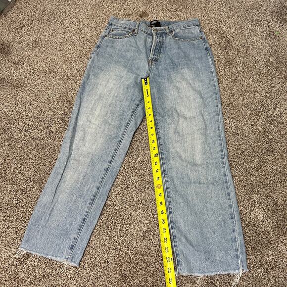 BDG Women's High-Waisted Slim Straight Jean Size 29 In Light Wash - Picture 8 of 12